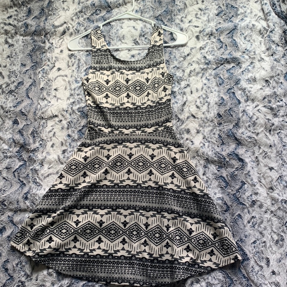 Black and white casual dress from H&M